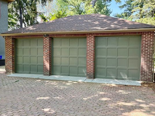 Detached Garage, Exterior