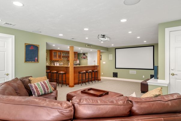 Interior, Projection Screen, Recessed Lighting