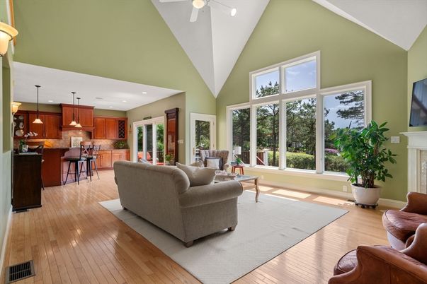Interior, Kitchen, Living room, Pendant Lights, Recessed Lighting, Wood Texture Flooring