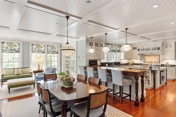 Dining room, Interior, Kitchen, Living room, Pendant Lights, Recessed Lighting, Stainless Steel Appliances, Wood Texture Flooring