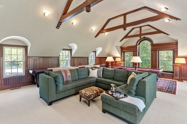 Billiard Table, Game Room, Interior, Living room, Wooden Beams