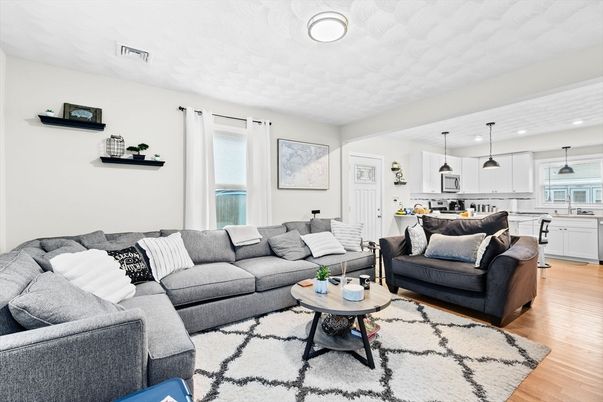 Interior, Kitchen, Living room, Pendant Lights, Recessed Lighting, Wood Texture Flooring