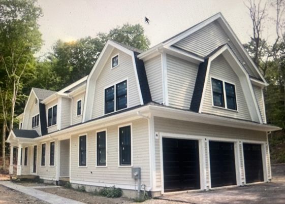 Attached, Exterior, Facade, Farmhouse