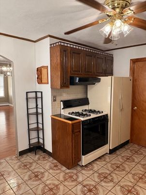 Chandelier, Interior, Kitchen, Wood Texture Flooring