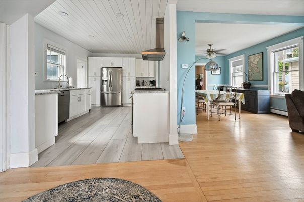 Dining room, Interior, Kitchen, Stainless Steel Appliances, Wood Texture Flooring