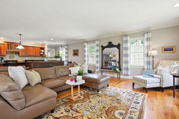 Interior, Kitchen, Living room, Pendant Lights, Recessed Lighting, Wood Texture Flooring
