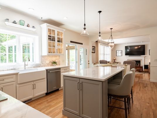 Fireplace, Interior, Kitchen, Pendant Lights, Recessed Lighting, Wood Texture Flooring