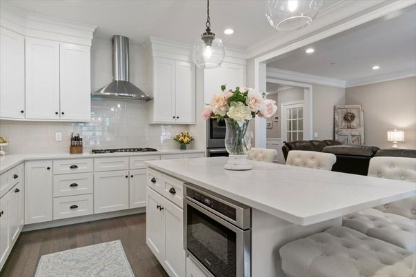 Interior, Kitchen, Living room, Pendant Lights, Recessed Lighting, Stainless Steel Appliances, Wood Texture Flooring