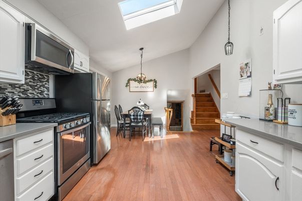 Dining room, Interior, Kitchen, Pendant Lights, Wood Texture Flooring