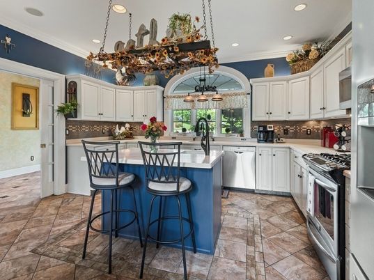 Interior, Kitchen, Pendant Lights, Recessed Lighting, Stainless Steel Appliances