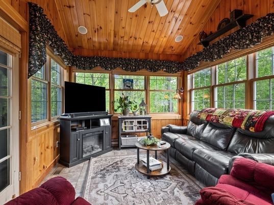 Interior, Living room, Recessed Lighting, Sun Room, Wooden Ceilings