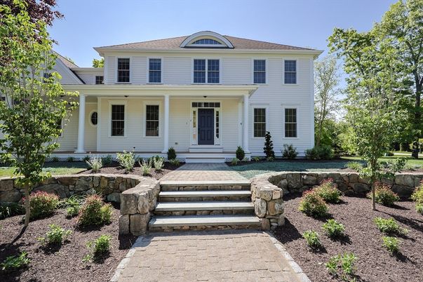 Exterior, Facade, Georgian