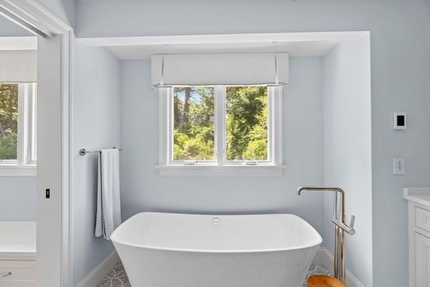 Bathroom, Free Standing Baths, Interior