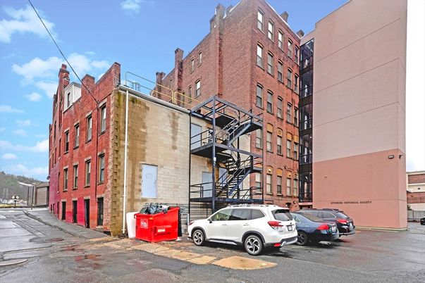 Exterior, Facade, Condo Building