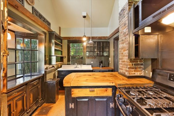 Interior, Kitchen, Pendant Lights, Stone Walls