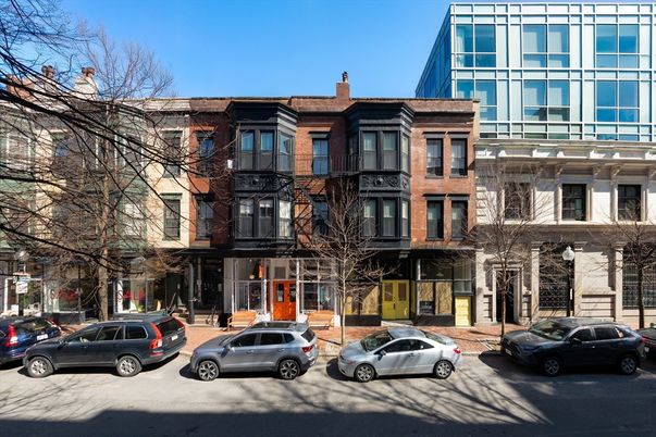 Exterior, Facade, Brick Facade, Rowhouse