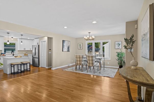 Chandelier, Dining room, Interior, Kitchen, Pendant Lights, Recessed Lighting, Stainless Steel Appliances, Wood Texture Flooring