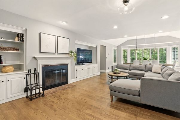 Fireplace, Interior, Living room, Pendant Lights, Recessed Lighting, Wood Texture Flooring
