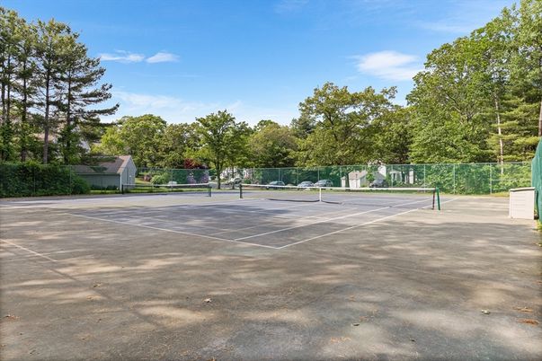 Exterior, Tennis Courts