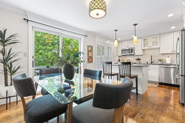 Dining room, Interior, Kitchen, Pendant Lights, Recessed Lighting, Wood Texture Flooring