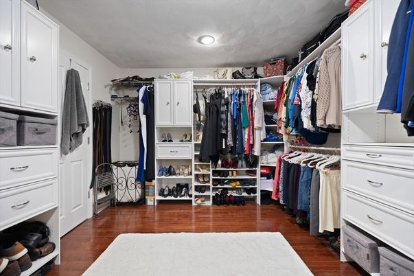 Interior, Recessed Lighting, Walk-in Closets, Wood Texture Flooring