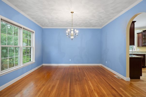 Chandelier, Empty room, Interior, Wood Texture Flooring