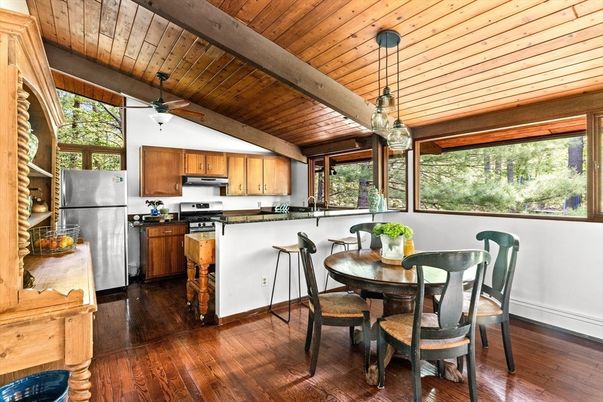 Dining room, Interior, Kitchen, Pendant Lights, Wooden Beams, Wooden Ceilings, Wood Texture Flooring
