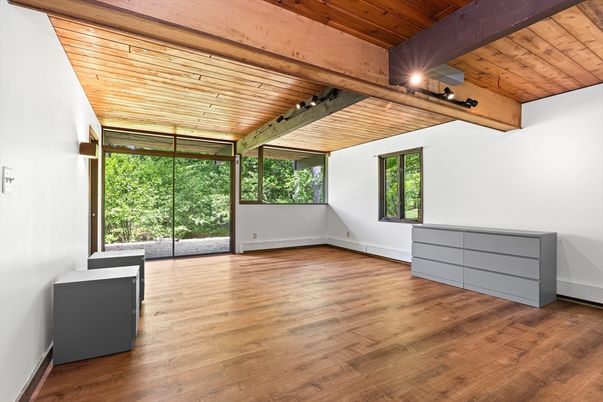Empty room, Interior, Wooden Beams, Wooden Ceilings, Wood Texture Flooring