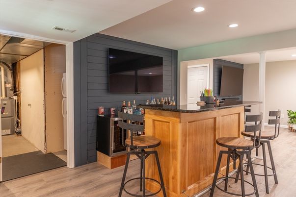 Interior, Recessed Lighting, Wood Texture Flooring