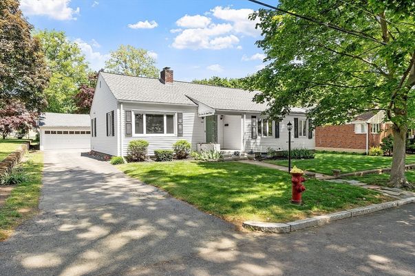 Attached, Detached Garage, Exterior, Facade, Cape Cod