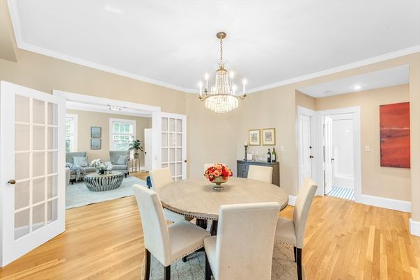 Chandelier, Dining room, Interior, Living room, Recessed Lighting, Wood Texture Flooring