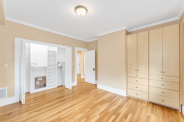 Empty room, Interior, Walk-in Closets, Wood Texture Flooring