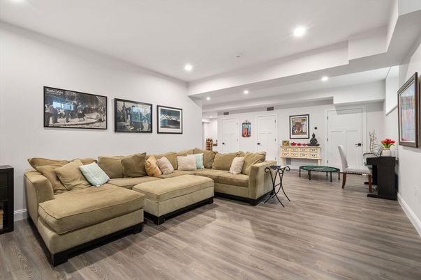 Interior, Living room, Recessed Lighting, Wood Texture Flooring