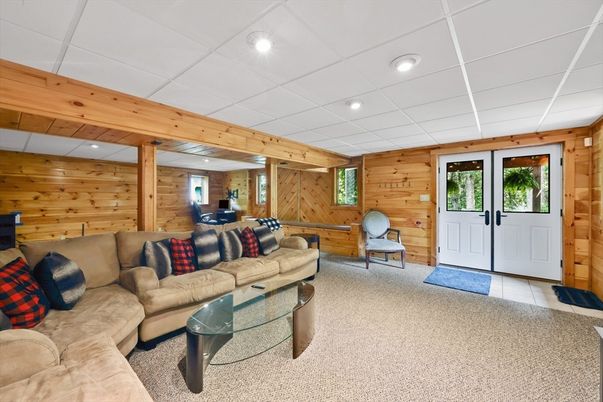 Interior, Living room, Recessed Lighting, Wooden Beams, Wooden Walls