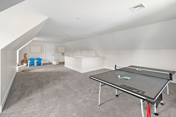 Game Room, Interior, Recessed Lighting