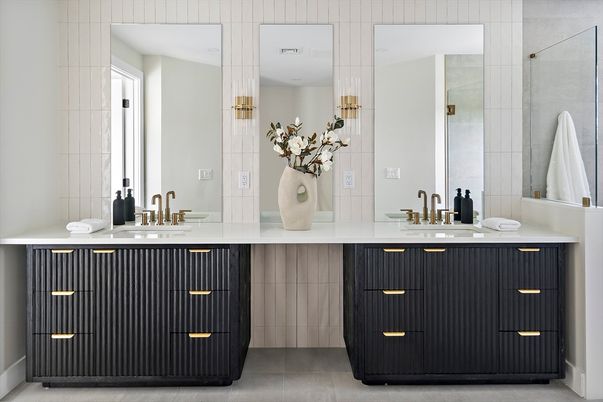 Bathroom, Dual Sink Vanities, Interior