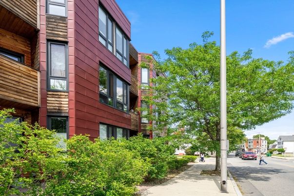 Exterior, Facade, None