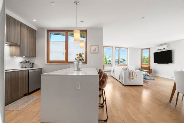 Dining room, Interior, Kitchen, Pendant Lights, Recessed Lighting, Wood Texture Flooring