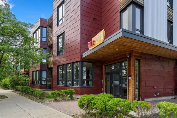 Exterior, Facade, None