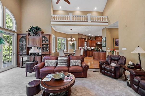 Chandelier, Dining room, Interior, Kitchen, Living room, Recessed Lighting