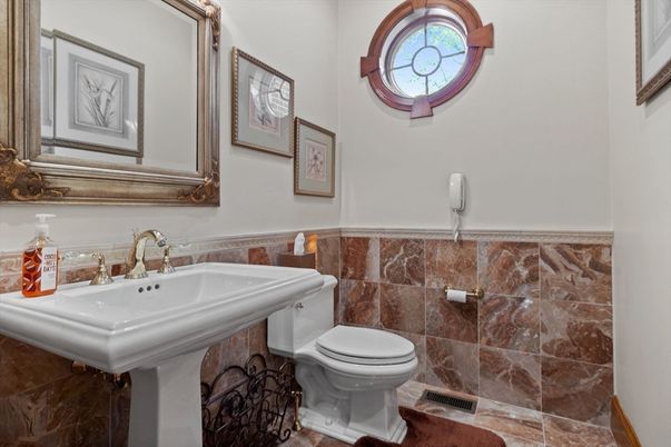 Bathroom, Interior
