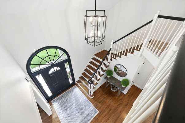 Interior, Pendant Lights, Wood Texture Flooring