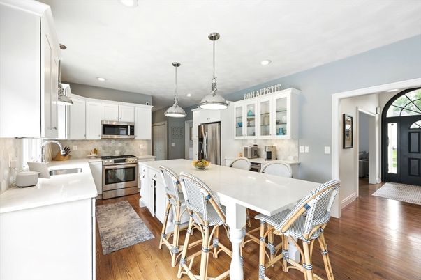 Dining room, Interior, Kitchen, Pendant Lights, Recessed Lighting, Stainless Steel Appliances, Wood Texture Flooring