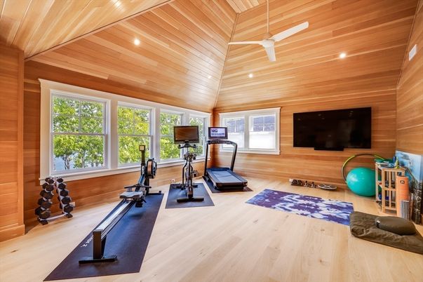 Fitness Equipment, Interior, Recessed Lighting, Sauna Room