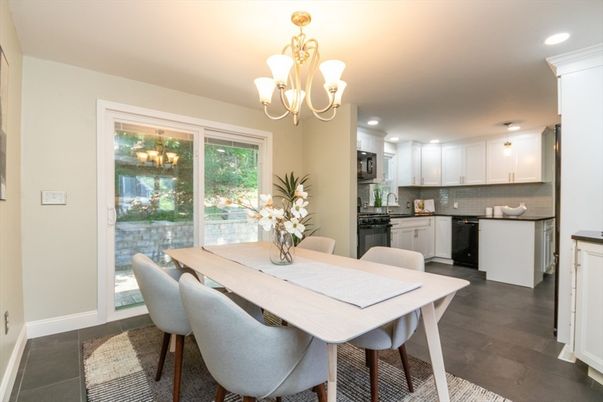 Chandelier, Dining room, Interior, Kitchen, Recessed Lighting, Wood Texture Flooring