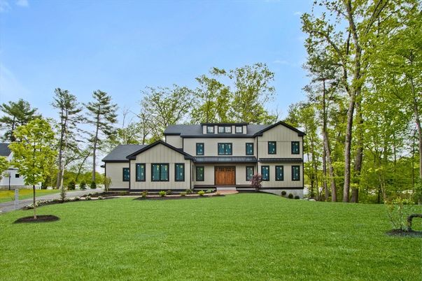 Backyard, Exterior, Facade, Farmhouse