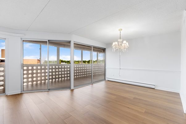 Chandelier, Empty room, Interior, Wood Texture Flooring