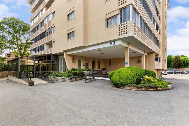 Exterior, Facade, Condo Building