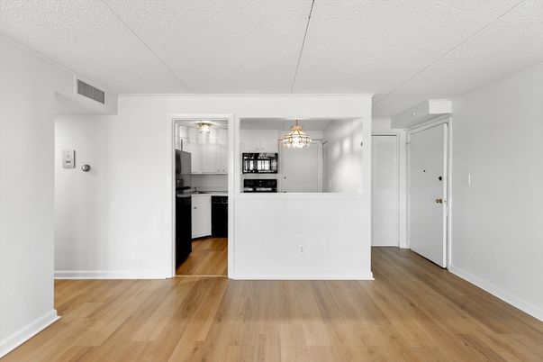 Interior, Kitchen, Pendant Lights, Wood Texture Flooring