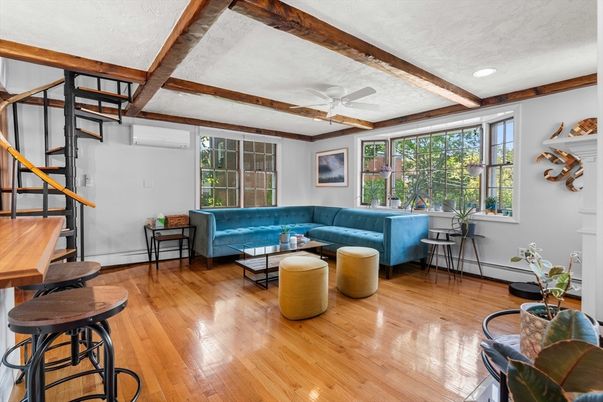 Interior, Living room, Recessed Lighting, Wooden Beams, Wood Texture Flooring